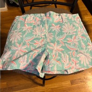Women’s Vineyard Vines Shorts Sz 14